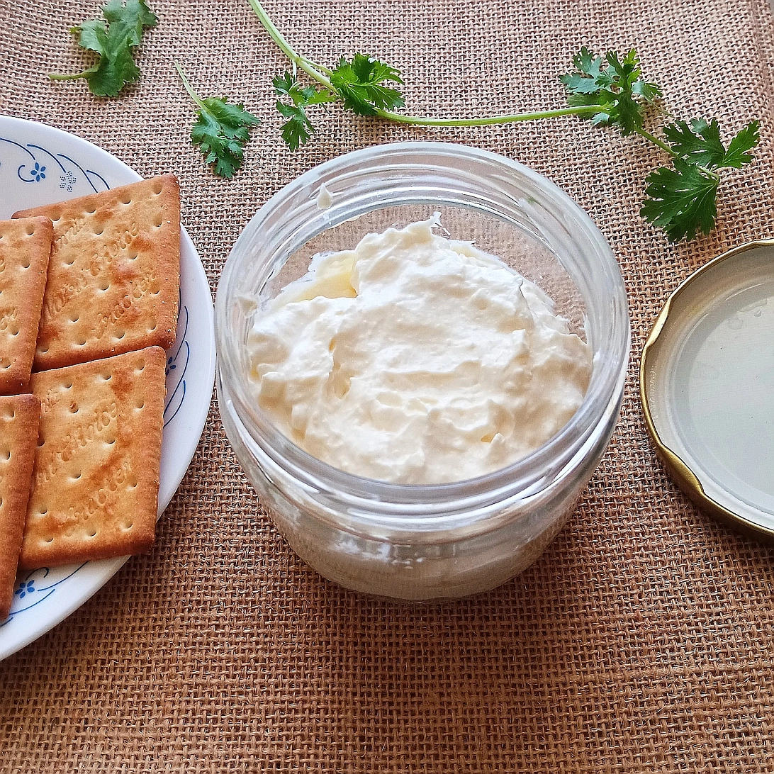 Handcrafted kefir cheese in Bangalore, tangy, probiotic, naturally fermented and preservative free.